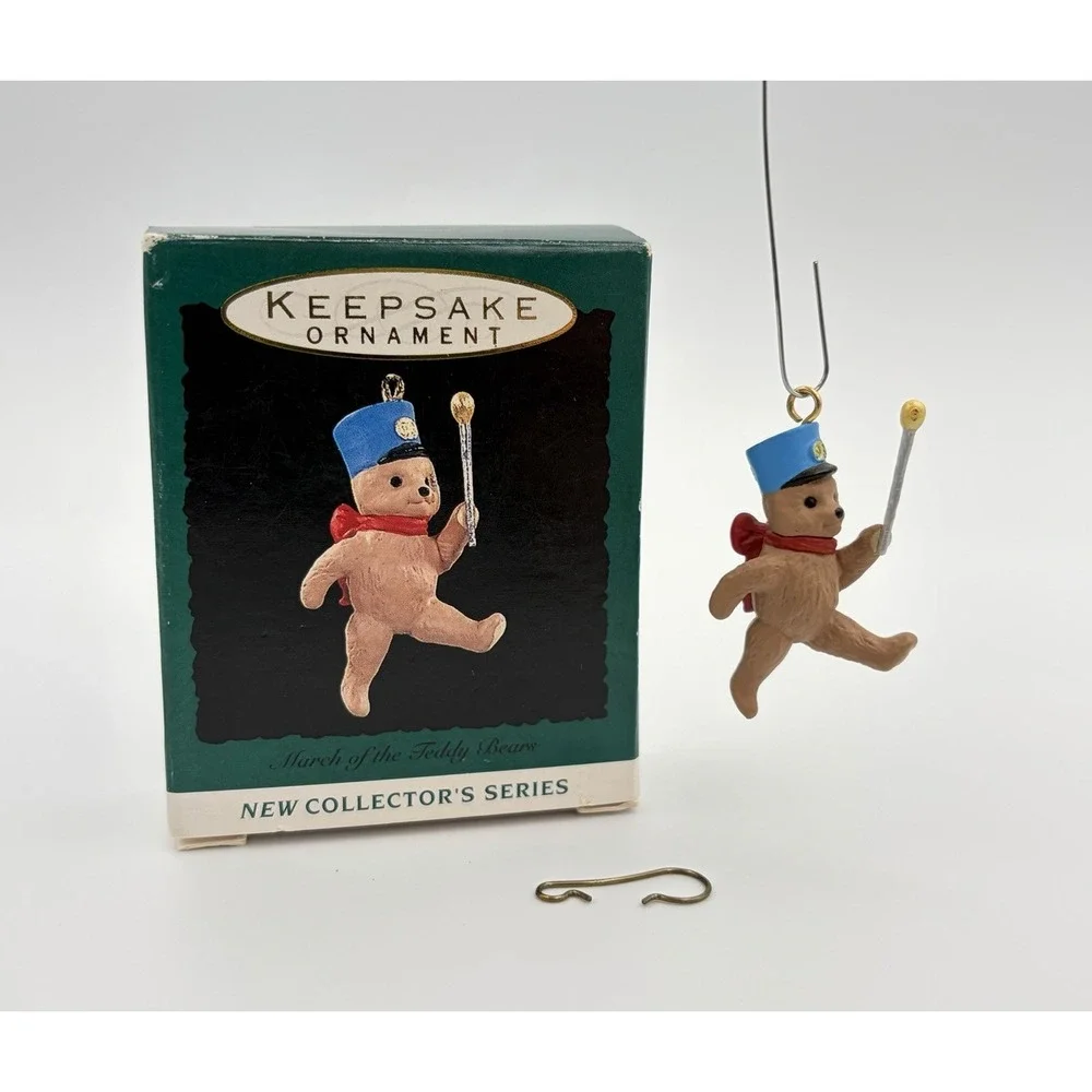 1993 Hallmark Keepsake Ornament March of the Teddy Bears 1 Drum Major Miniature